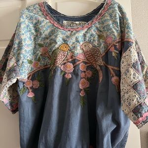 MAGNOLIA PEARL. / European Cotton Parakeet atilda Top with Raw Edges!!